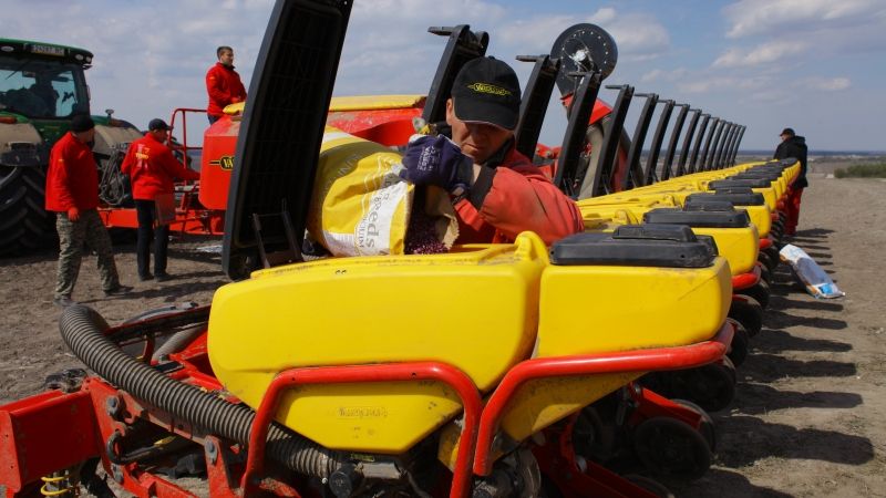 Vaderstad встановлює в Україні рекорд із сівби соняшника