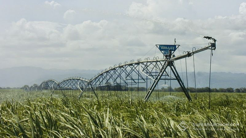 Через застаріле обладнання третина зрошувальної води не потрапляє на поля