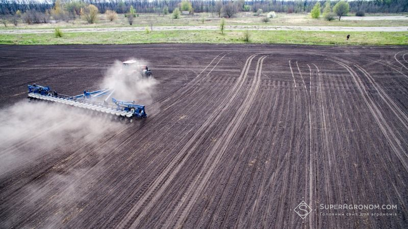 Через неможливість ввезення ЗЗР та неповернення експортного ПДВ весняна посівна опинилась під загрозою зриву — ЄБА