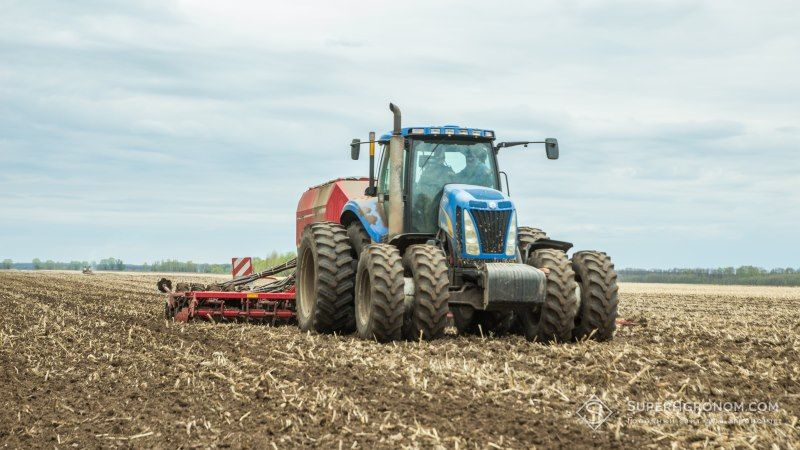 Погодні умови на Прикарпатті ускладнюють проведення весняної посівної