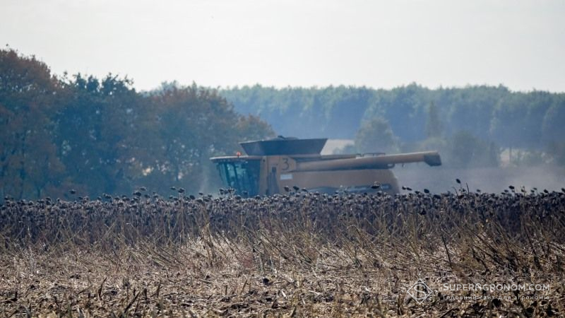 Аграрії Черкащини завершили збирати соняшник та сою з рекордним показником