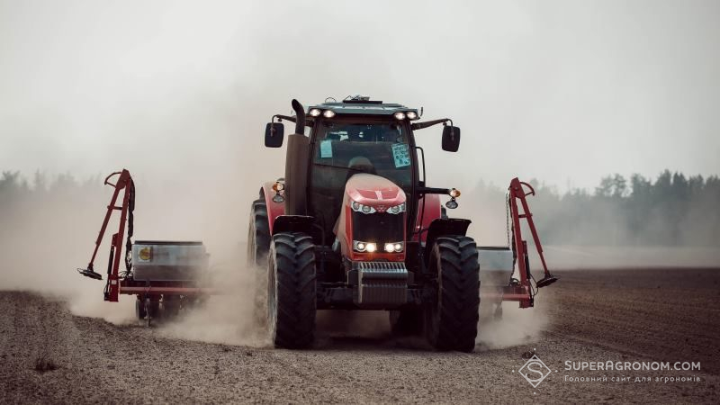 Через брак вологи практично половина озимих засівалась у сухий ґрунт