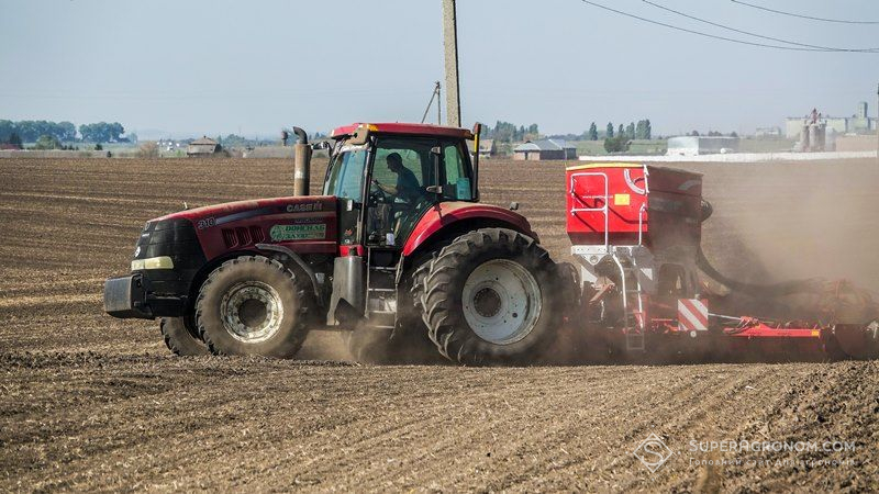 Львівські аграрії змушені одночасно проводити сівбу ранніх та пізніх ярих культур