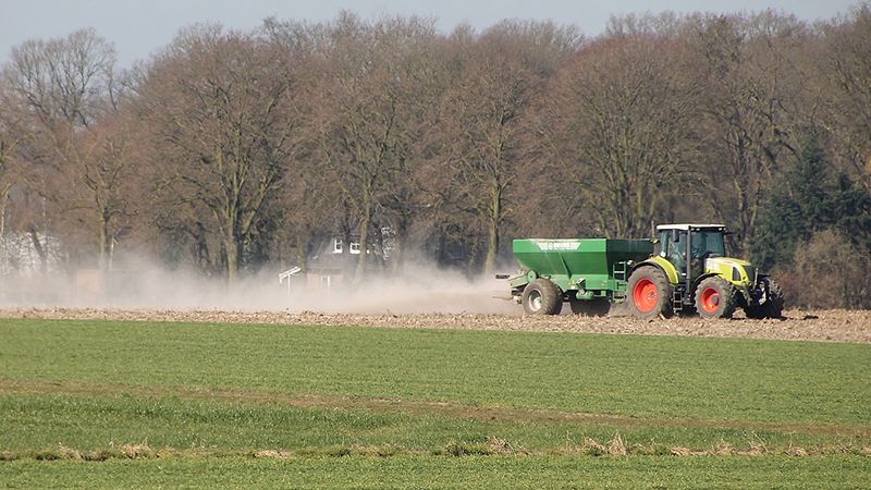 В Агрохолдингу Ukrlandfarming розповіли, як проходить комплекс весняно-польових робіт